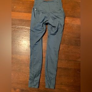 Fabletics women’s leggings SZ M tall